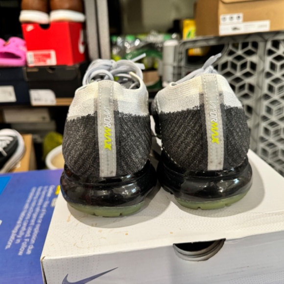 Nike Air Vapormax Flyknit E - Size 11.5 - Picture 4 of 6